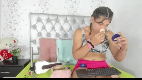 Snapshot of brenda_sofia2 chatting on 05-23-26, 02:43 brenda sofia2 online show from 05-23-26, 02:43