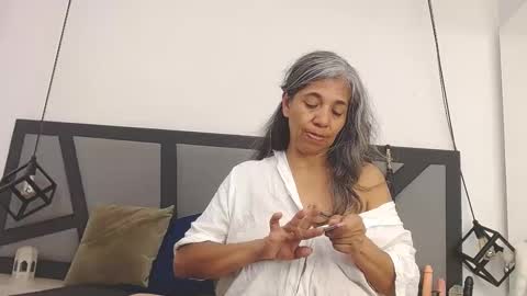 BRENDA VELASQUEZ online show from 09-30-25, 10:37