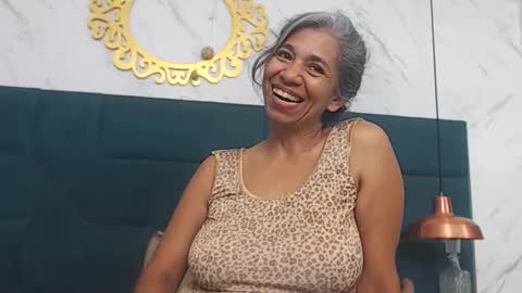 BRENDA VELASQUEZ online show from 11-24-25, 07:57