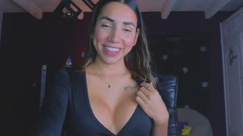 brendaaguerra online show from 12-28-24, 04:08