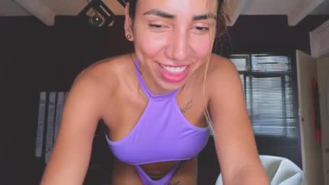 brendaaguerra online show from 01-07-25, 08:10