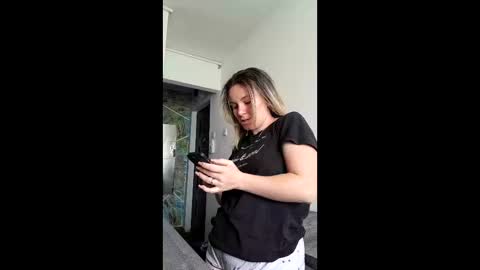 Snapshot of brendaaryas chatting on 05-01-26, 11:04 Brenda online show from 05-01-26, 11:04