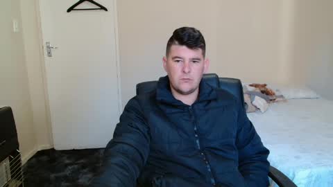 Snapshot of brendansexyboy098754 chatting on 05-08-26, 05:24 ask me lol online show from 05-08-26, 05:24