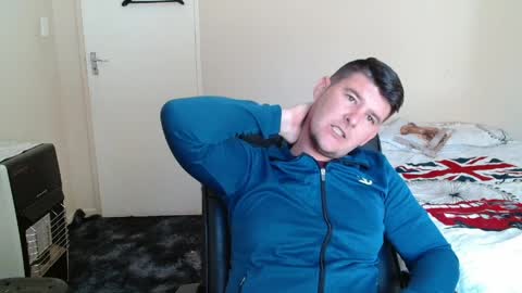 Snapshot of brendansexyboy098754 chatting on 05-14-26, 08:54 ask me lol online show from 05-14-26, 08:54