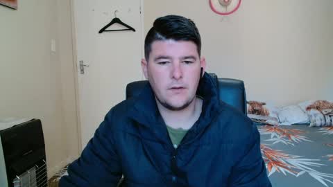 Snapshot of brendansexyboy098754 chatting on 06-08-26, 05:30 ask me lol online show from 06-08-26, 05:30
