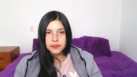 Snapshot of brendasantos_77 chatting on 09-22-25, 03:03 brendasantos_77 online show from 09-22-25, 03:03