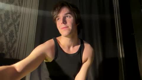 Snapshot of brendon000hardt chatting on 02-13-26, 01:40 brendon000hardt online show from 02-13-26, 01:40