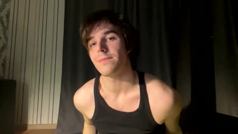 Snapshot of brendon000hardt chatting on 02-16-26, 03:41 brendon000hardt online show from 02-16-26, 03:41