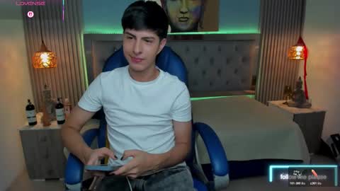 Snapshot of brent18_ chatting on 11-19-25, 03:06 Esteban online show from 11-19-25, 03:06