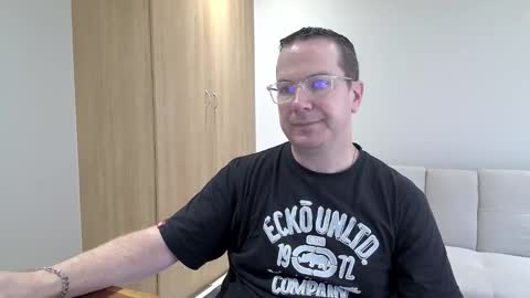 Snapshot of brettdj chatting on 01-13-26, 11:26 Brett online show from 01-13-26, 11:26