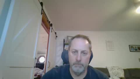 Snapshot of brettsky chatting on 02-04-26, 09:53 hey online show from 02-04-26, 09:53