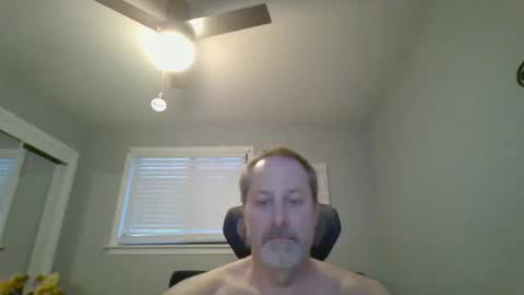 Snapshot of brettsky chatting on 02-18-26, 10:06 hey online show from 02-18-26, 10:06