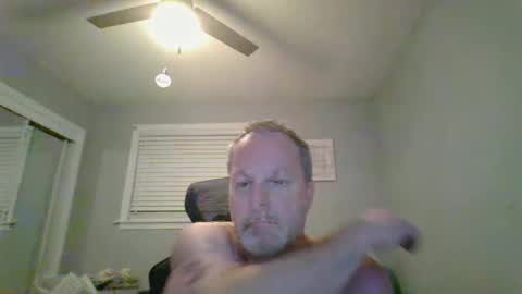 Snapshot of brettsky chatting on 03-18-26, 11:52 hey online show from 03-18-26, 11:52