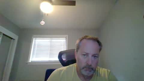 hey online show from 04-15-26, 09:04