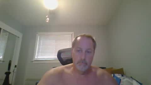 Snapshot of brettsky chatting on 07-15-26, 08:14 hey online show from 07-15-26, 08:14