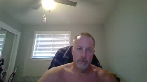 Snapshot of brettsky chatting on 08-01-26, 04:28 hey online show from 08-01-26, 04:28