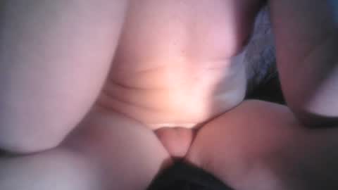 Snapshot of bri20fu chatting on 07-02-26, 09:10 raining down on me online show from 07-02-26, 09:10