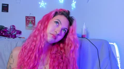 Snapshot of bri_cullen chatting on 01-04-25, 05:16 Bri cullen online show from 01-04-25, 05:16