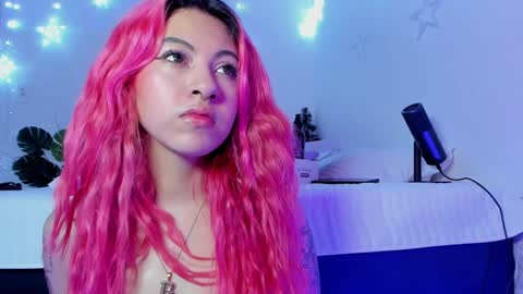 Snapshot of bri_cullen chatting on 01-05-25, 02:17 Bri cullen online show from 01-05-25, 02:17