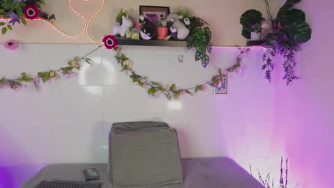 Snapshot of bri_cullen chatting on 09-30-25, 02:33 Bri cullen online show from 09-30-25, 02:33