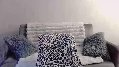 Snapshot of bri_fox chatting on 06-17-26, 09:05 bri_fox online show from 06-17-26, 09:05