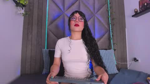 B R I A  online show from 10-04-25, 02:31