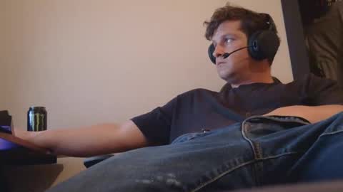 brian7891012 online show from 04-10-26, 08:35