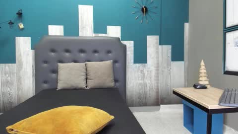 Snapshot of brian_tattoo chatting on 12-01-25, 12:43 Brian online show from 12-01-25, 12:43