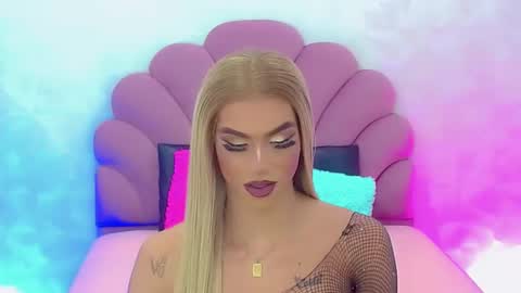 Snapshot of briana_sex32 chatting on 12-19-24, 06:45 BRIANA online show from 12-19-24, 06:45