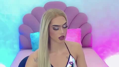Snapshot of briana_sex32 chatting on 01-24-25, 07:41 BRIANA online show from 01-24-25, 07:41