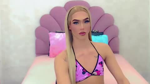 Snapshot of briana_sex32 chatting on 03-05-25, 08:00 BRIANA online show from 03-05-25, 08:00