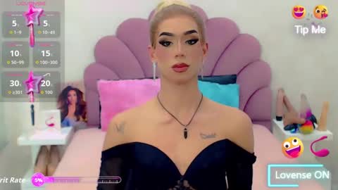 Snapshot of briana_sex32 chatting on 09-19-25, 06:48 BRIANA online show from 09-19-25, 06:48