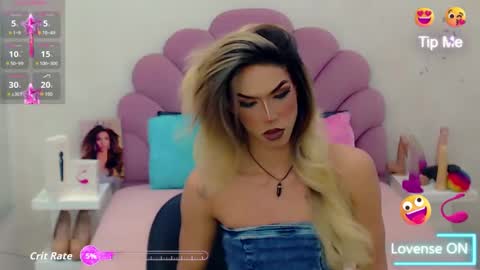 Snapshot of briana_sex32 chatting on 09-25-25, 03:54 BRIANA online show from 09-25-25, 03:54