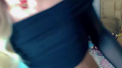 Snapshot of briana_sex32 chatting on 11-19-25, 07:41 BRIANA online show from 11-19-25, 07:41