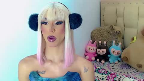 Snapshot of briana_sex32 chatting on 11-23-25, 02:55 BRIANA online show from 11-23-25, 02:55