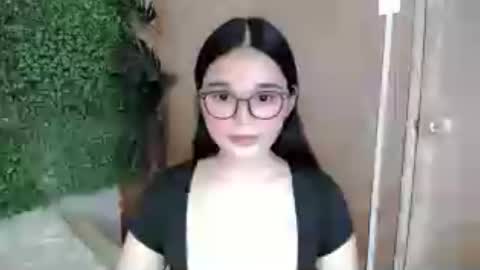 Claire online show from 07-12-26, 11:45