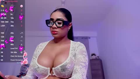 Snapshot of briana_walker chatting on 10-27-25, 11:03 briana online show from 10-27-25, 11:03