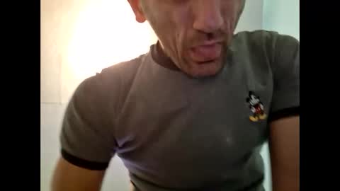 Snapshot of brianbarretta14 chatting on 05-01-26, 03:00 brianbarretta14 online show from 05-01-26, 03:00