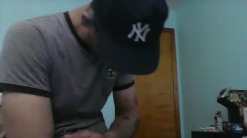 Snapshot of brianbarretta14 chatting on 05-17-26, 04:36 brianbarretta14 online show from 05-17-26, 04:36