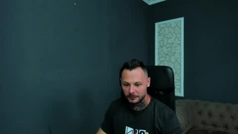 Snapshot of brianhunts chatting on 06-08-26, 03:29 Brian online show from 06-08-26, 03:29