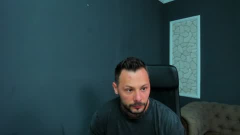 Snapshot of brianhunts chatting on 06-22-26, 04:42 Brian online show from 06-22-26, 04:42