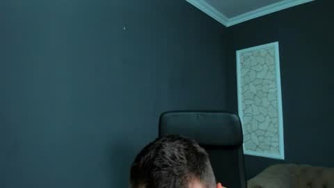 Snapshot of brianhunts chatting on 06-28-26, 04:51 Brian online show from 06-28-26, 04:51