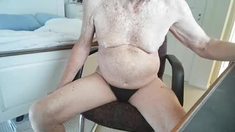 Brianj 22 online show from 01-10-26, 09:52