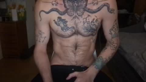 Snapshot of brianmuscle chatting on 02-16-26, 04:52 Brian online show from 02-16-26, 04:52