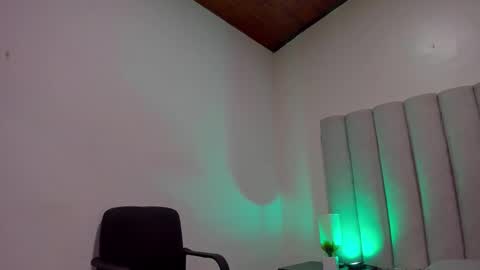 Snapshot of briannajackson_ chatting on 02-25-25, 10:58 brianna online show from 02-25-25, 10:58