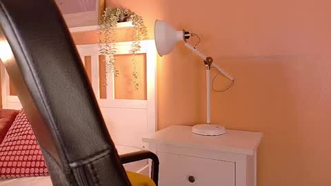 Snapshot of briannajackson_ chatting on 10-11-25, 11:42 brianna online show from 10-11-25, 11:42