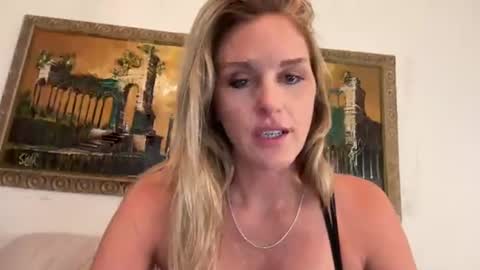 Long legstight pussyperky titties need I say more online show from 06-25-26, 02:44