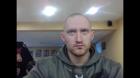 Snapshot of briantibs20 chatting on 02-21-26, 09:05 briantibs20 online show from 02-21-26, 09:05