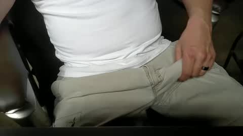 Snapshot of bridapimp chatting on 05-11-26, 04:04 bridapimp online show from 05-11-26, 04:04