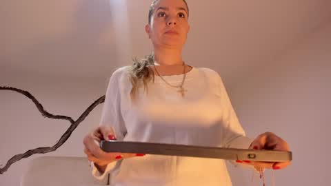    online show from 01-31-25, 12:07